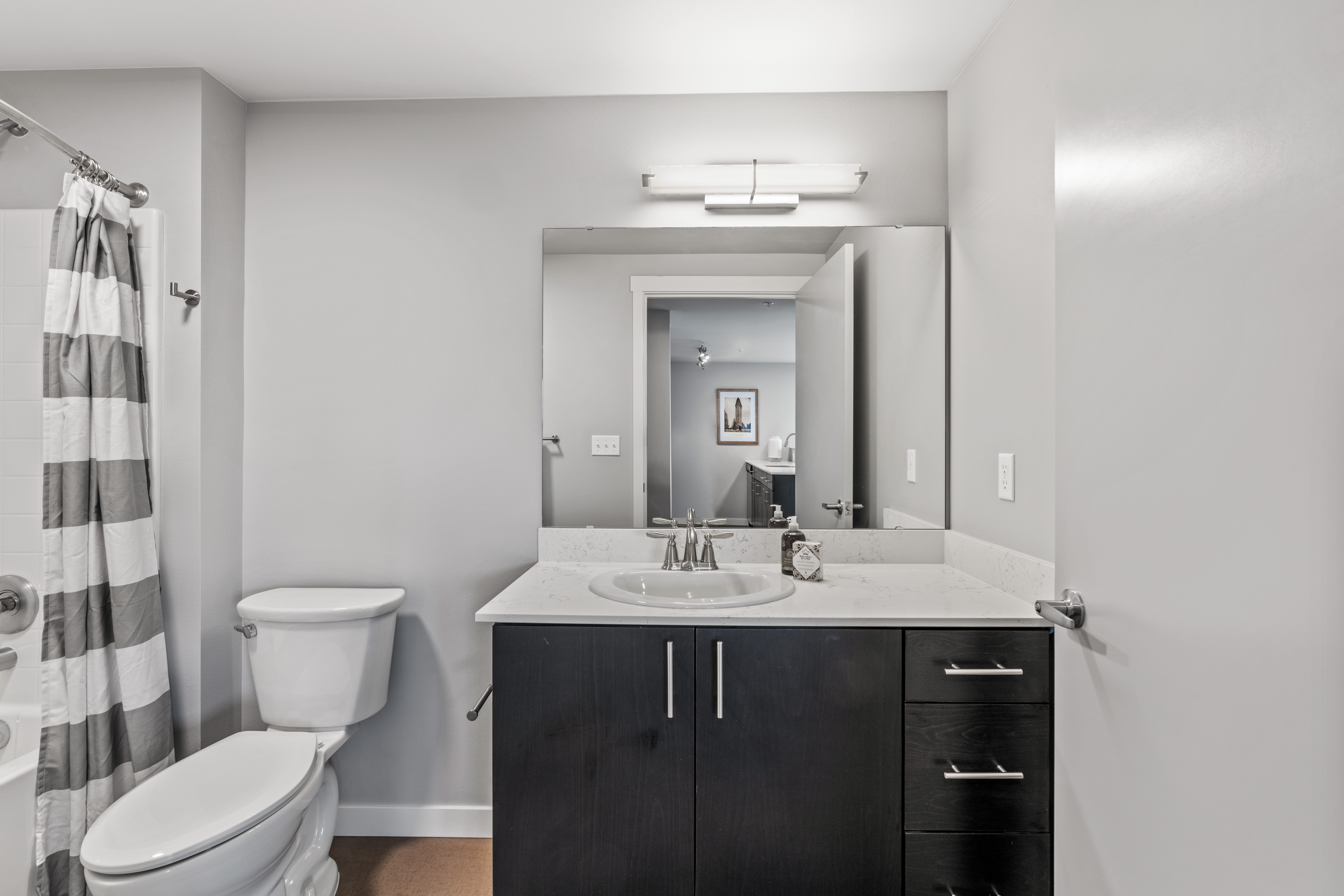Iron Flats, Maude & Theo — image 18